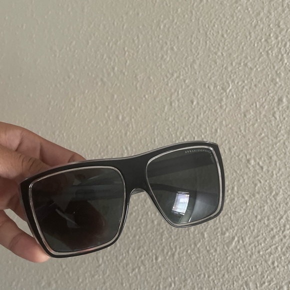 AX 4004 sunglasses. A few scratches. Open box - Picture 7 of 7